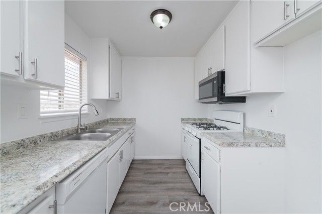 16518 Avalon Avenue, Victorville, CA 92395