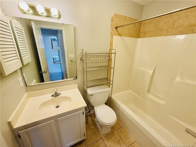 1750 Renwick Drive 203, Fayetteville, NC 28304