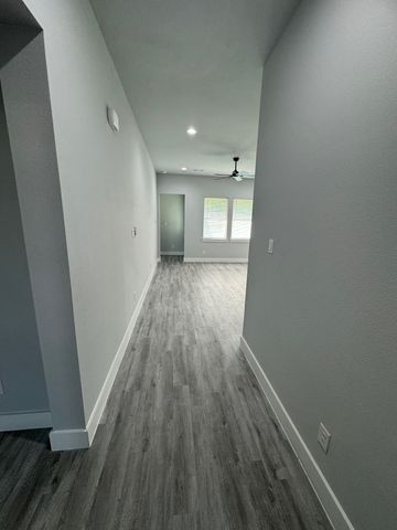 3115 Prairie Avenue, Fort Worth, TX 76106
