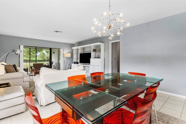 20 Southport Lane B, Boynton Beach, FL 33436