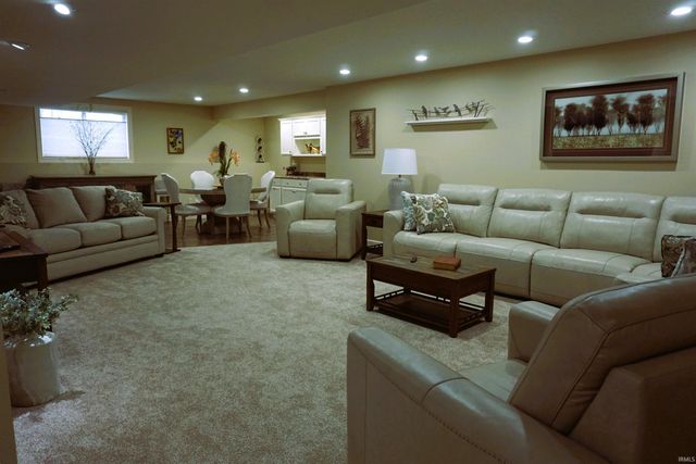 277 Juniper Lane, Plymouth, IN 46563