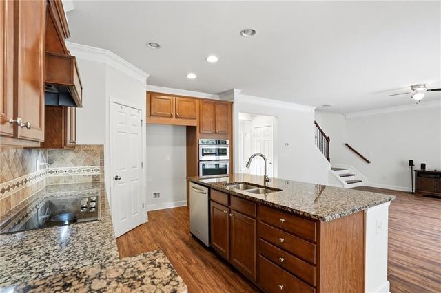 3770 Terrasol Trail SW, Lilburn, GA 30047