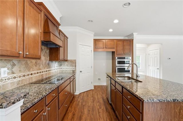 3770 Terrasol Trail SW, Lilburn, GA 30047