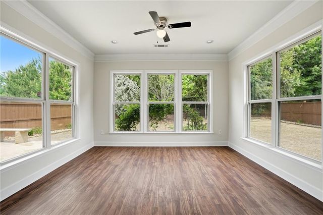 3770 Terrasol Trail SW, Lilburn, GA 30047