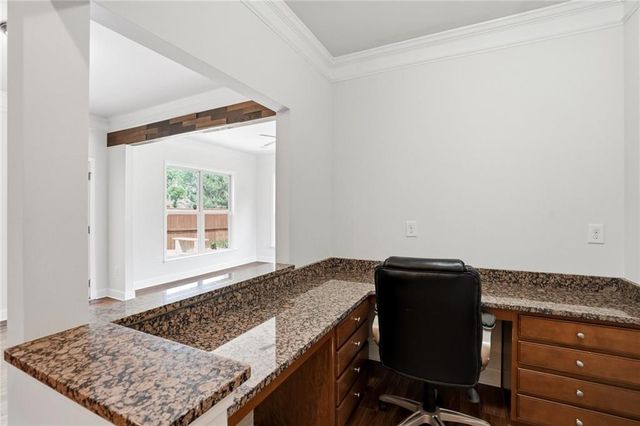 3770 Terrasol Trail SW, Lilburn, GA 30047