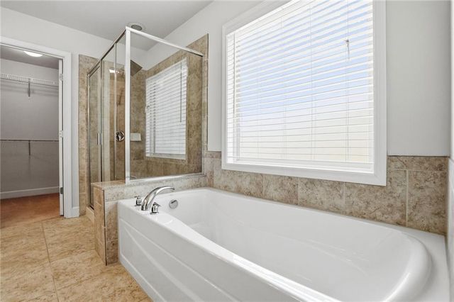 3770 Terrasol Trail SW, Lilburn, GA 30047