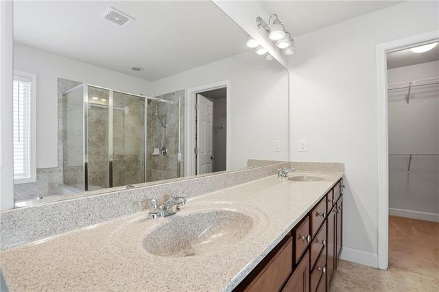 3770 Terrasol Trail SW, Lilburn, GA 30047