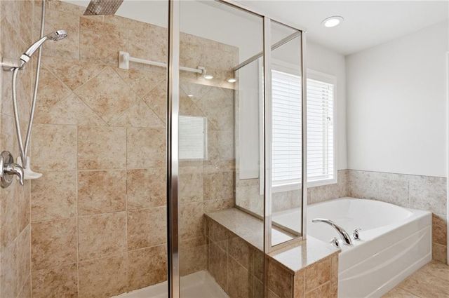 3770 Terrasol Trail SW, Lilburn, GA 30047