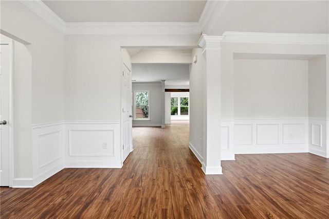 3770 Terrasol Trail SW, Lilburn, GA 30047