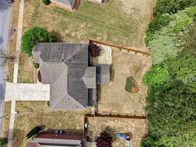 3770 Terrasol Trail SW, Lilburn, GA 30047