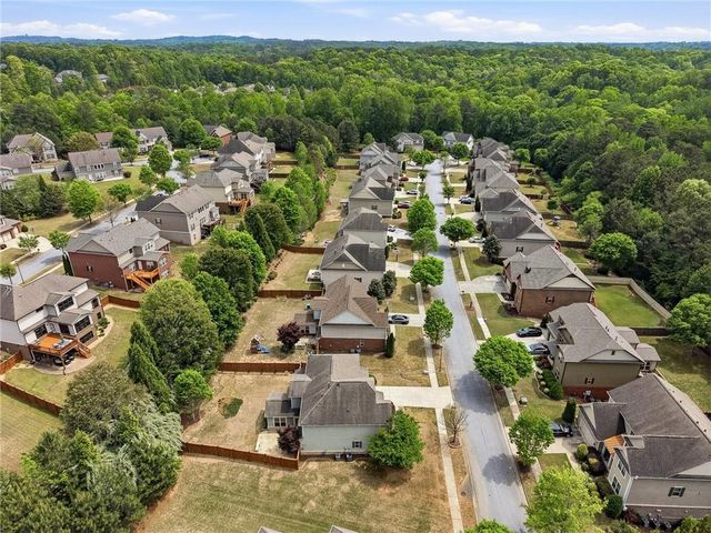3770 Terrasol Trail SW, Lilburn, GA 30047