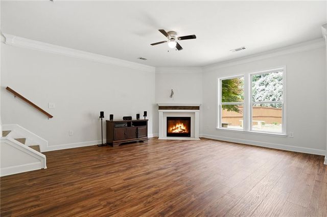 3770 Terrasol Trail SW, Lilburn, GA 30047
