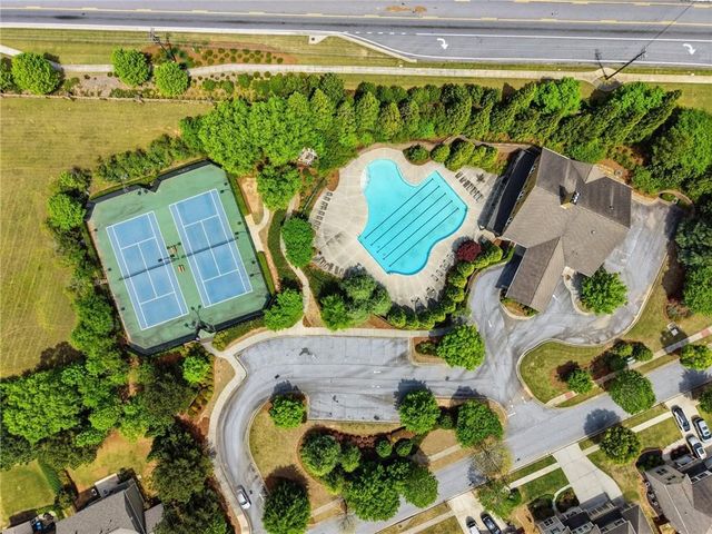 3770 Terrasol Trail SW, Lilburn, GA 30047