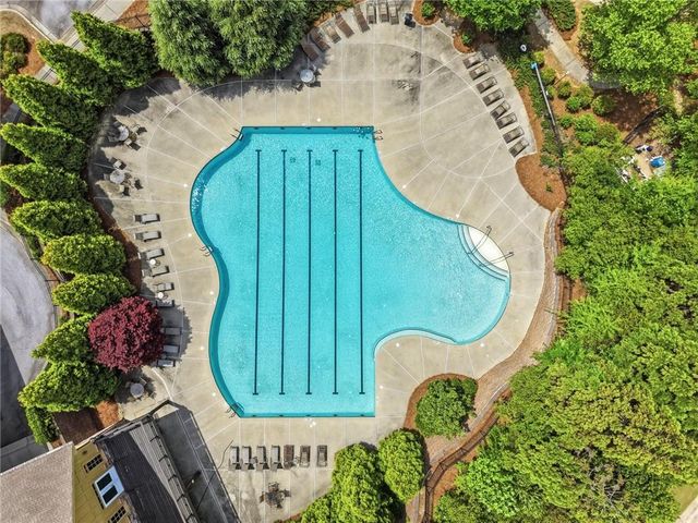 3770 Terrasol Trail SW, Lilburn, GA 30047