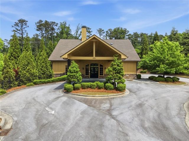 3770 Terrasol Trail SW, Lilburn, GA 30047