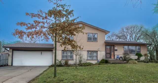 1411 S Robert Drive, Mount Prospect, IL 60056