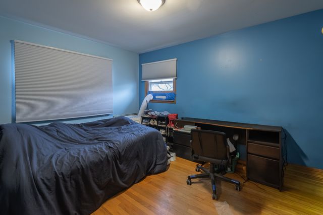 1411 S Robert Drive, Mount Prospect, IL 60056