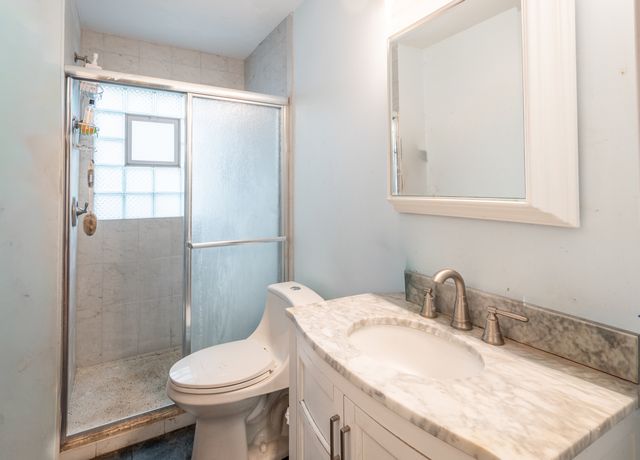 1411 S Robert Drive, Mount Prospect, IL 60056