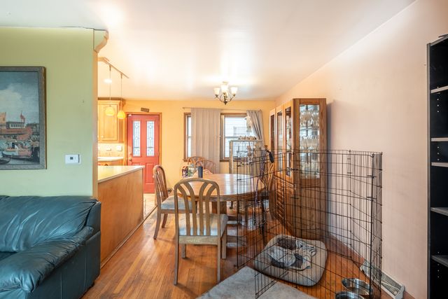 1411 S Robert Drive, Mount Prospect, IL 60056