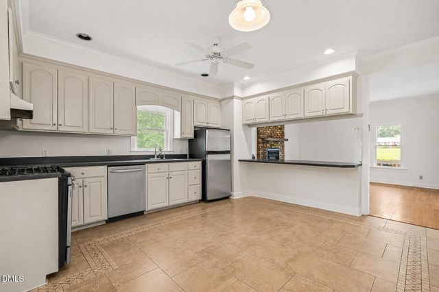 2736 Pleasant Hill Road, Rocky Mount, NC 27801