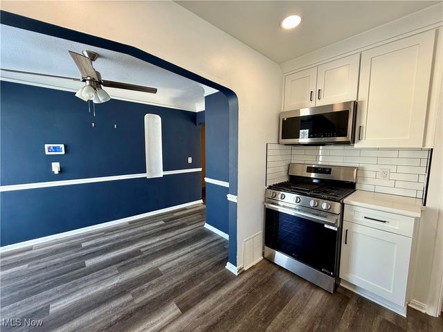 11011 Wallingford Avenue, Garfield Heights, OH 44125