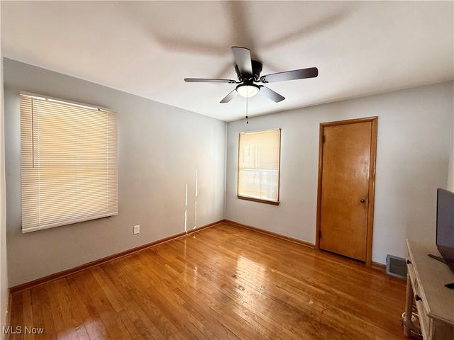 11011 Wallingford Avenue, Garfield Heights, OH 44125