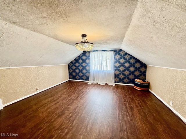 11011 Wallingford Avenue, Garfield Heights, OH 44125