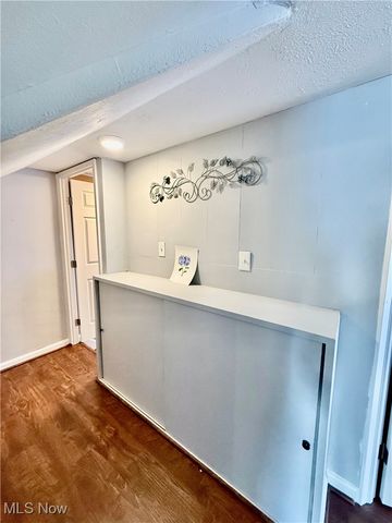 11011 Wallingford Avenue, Garfield Heights, OH 44125