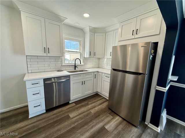 11011 Wallingford Avenue, Garfield Heights, OH 44125