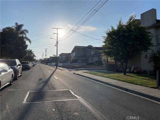 2021 Curtis, Redondo Beach, CA 90278