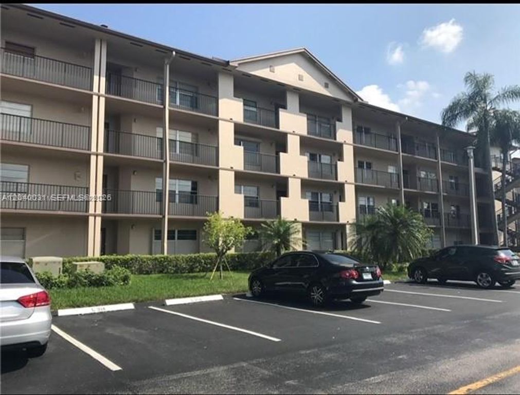 13105 SW 16th Court 110L, Pembroke Pines, FL 33027