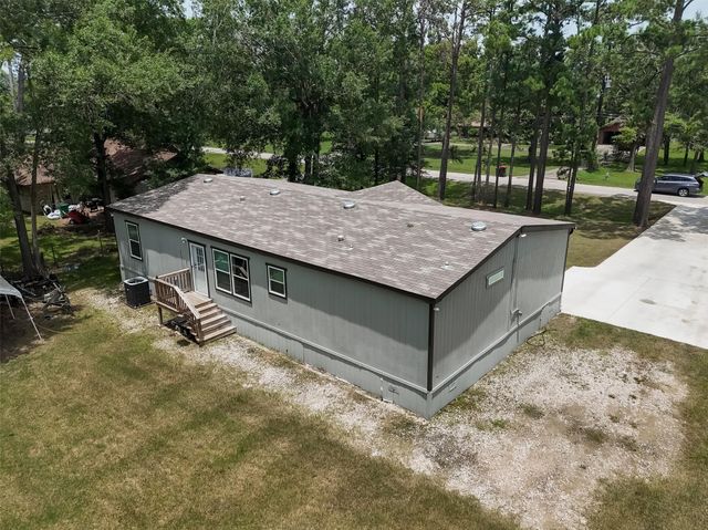 9910 Oak Leaf Street, Baytown, TX 77521