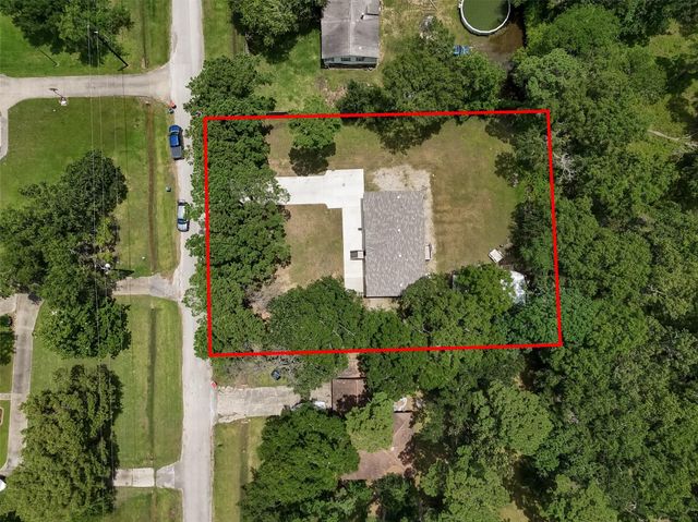 9910 Oak Leaf Street, Baytown, TX 77521