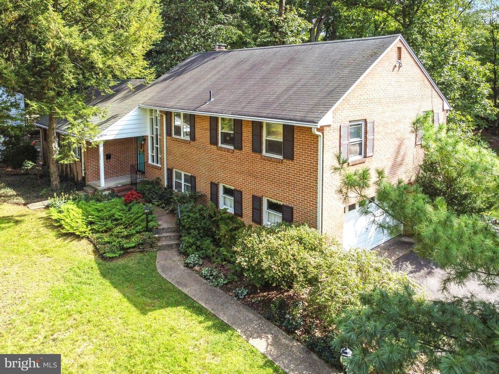 52 WESTBROOK DR, MOORESTOWN, NJ 08057 — exterior