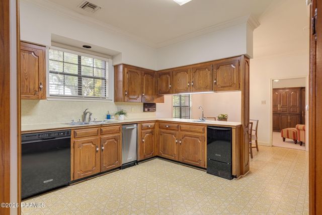 4166 Irish Bend Road, Franklin, LA 70538