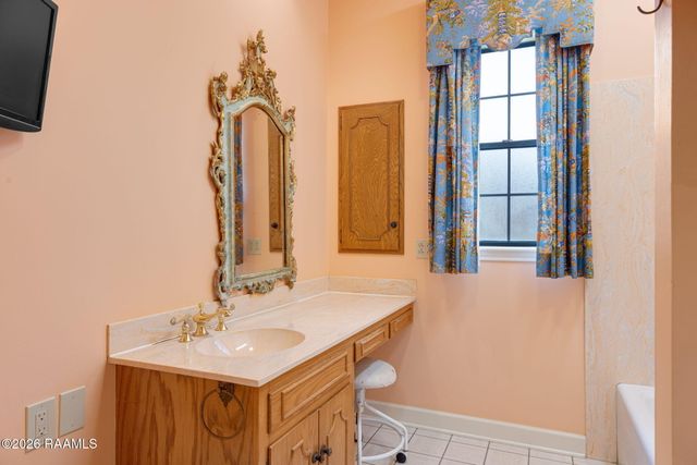 4166 Irish Bend Road, Franklin, LA 70538