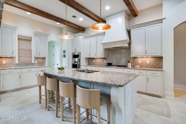 207 Ember Grove Crossing, Lafayette, LA 70508