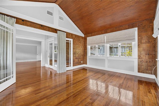 3003 W HARBOR VIEW AVE AVENUE, Tampa, FL 33611