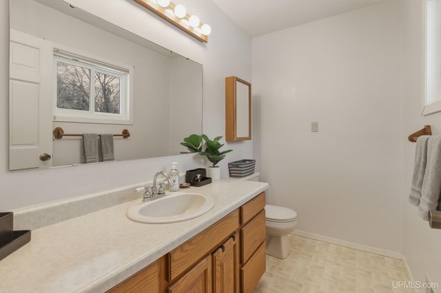 1860 Heikkala Drive, Marquette, MI 49855