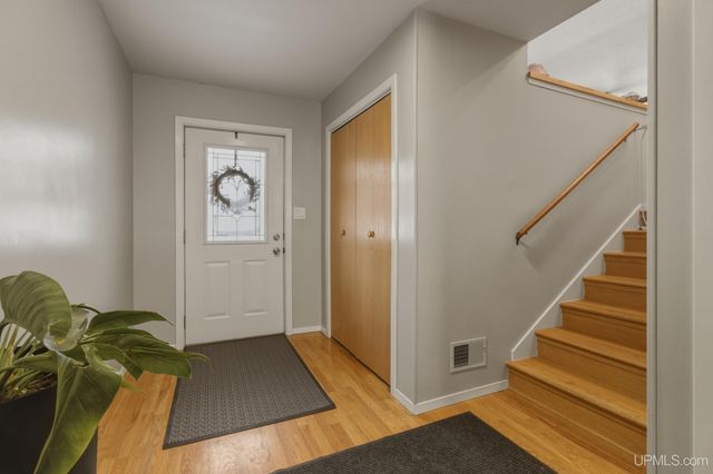 1860 Heikkala Drive, Marquette, MI 49855