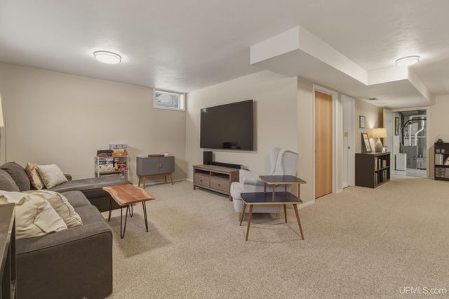 1860 Heikkala Drive, Marquette, MI 49855