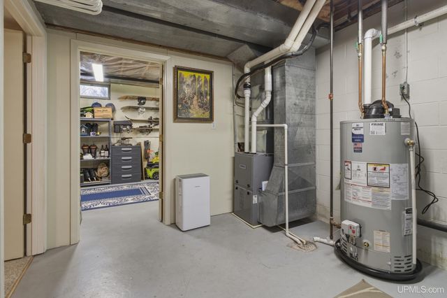 1860 Heikkala Drive, Marquette, MI 49855