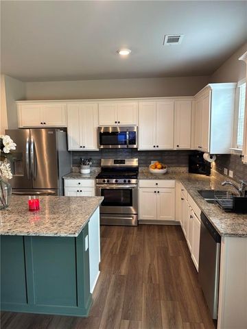 369 Amsterdam Way, Hampton, GA 30228