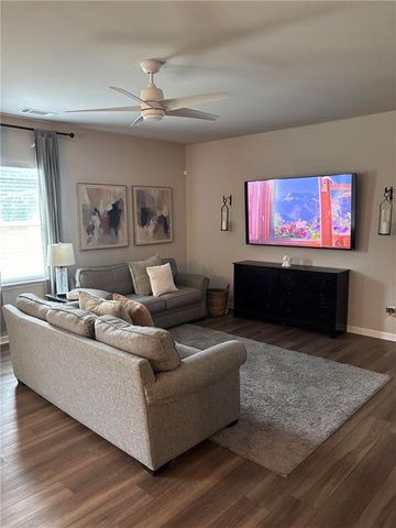 369 Amsterdam Way, Hampton, GA 30228