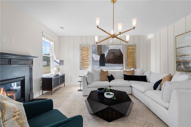 315 Abbotts Crossing Circle, Conyers, GA 30094