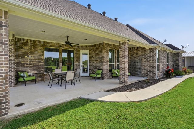 917 County Road 2175, Decatur, TX 76234