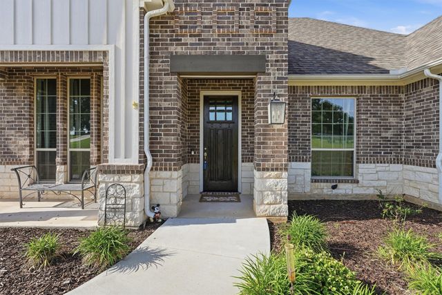 917 County Road 2175, Decatur, TX 76234