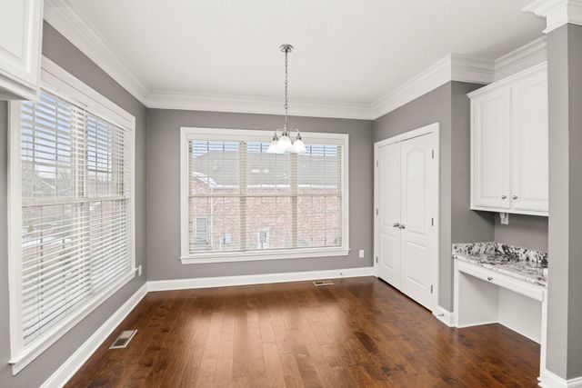 1022 Tower Hill Ln, Hendersonville, TN 37075