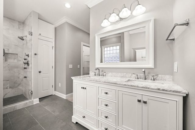 1022 Tower Hill Ln, Hendersonville, TN 37075