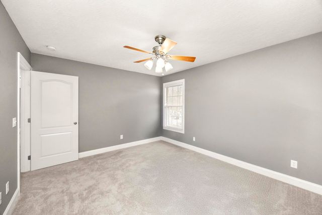 1022 Tower Hill Ln, Hendersonville, TN 37075